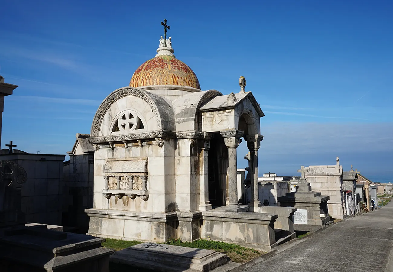 Panteón Familia Pardo 2